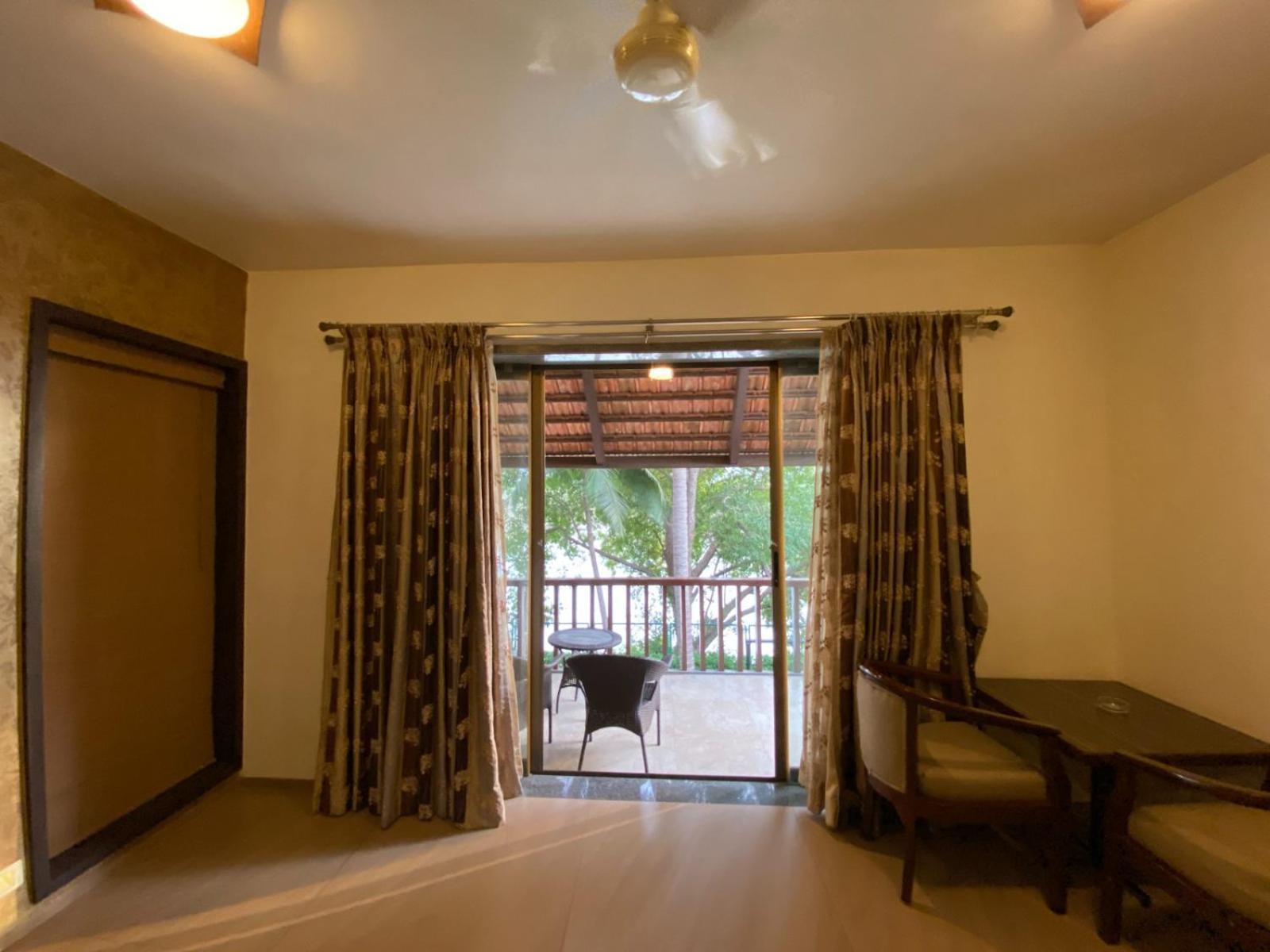 Silent Hills Resort Manor Bagian luar foto
