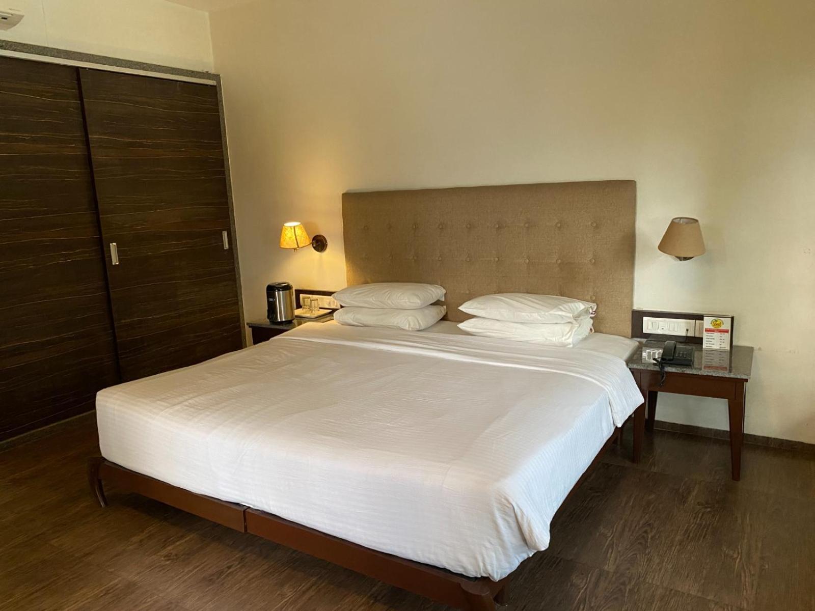 Silent Hills Resort Manor Bagian luar foto